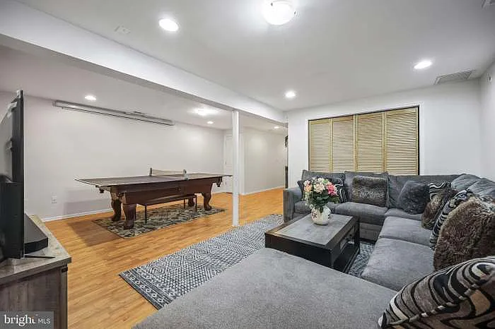 23 Taft Ct — Photo 32
