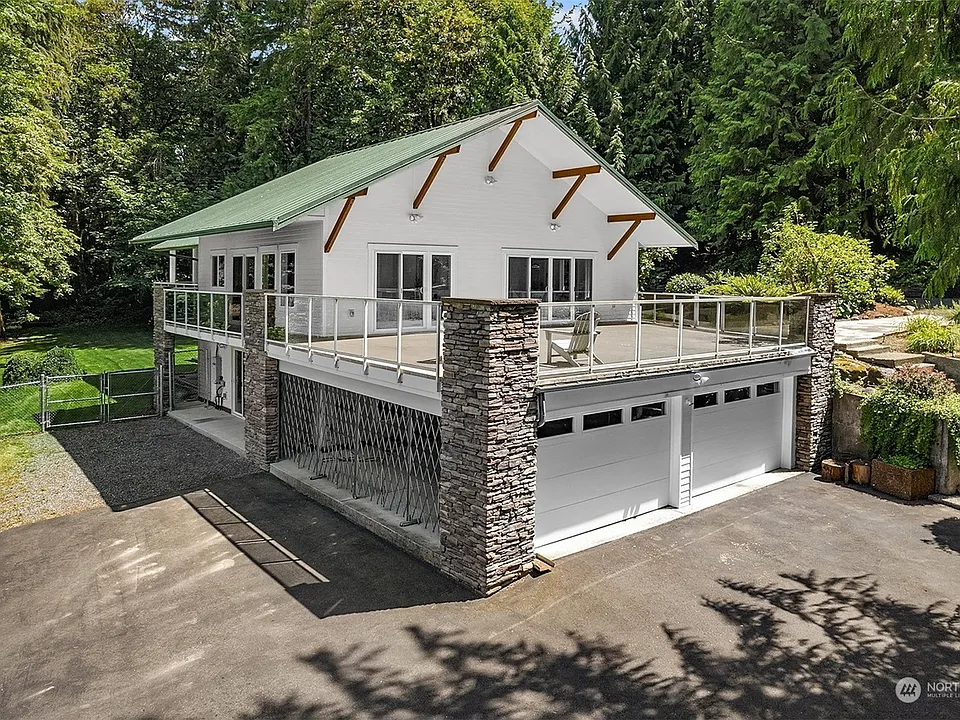 1722 264th Ave NE