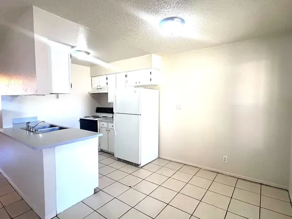5621 Acoma Rd SE, Albuquerque, NM 87108