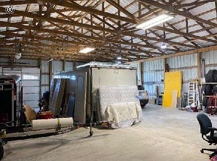 3rd image of 709 Mule Shed Ln