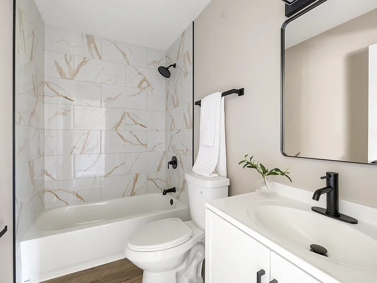 206 Rosemarie Dr #E — Photo 7