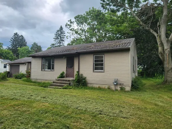 5178 Wakefield Ave NE, Comstock Park, MI 49321