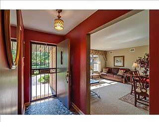 3rd image of 343 N Coquillard Dr