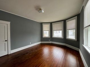 14 Roma St #1W, Bristol, RI 02809