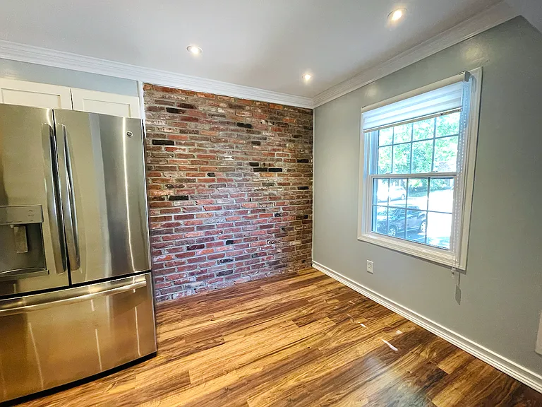 5910 Kingsford Rd — Photo 8