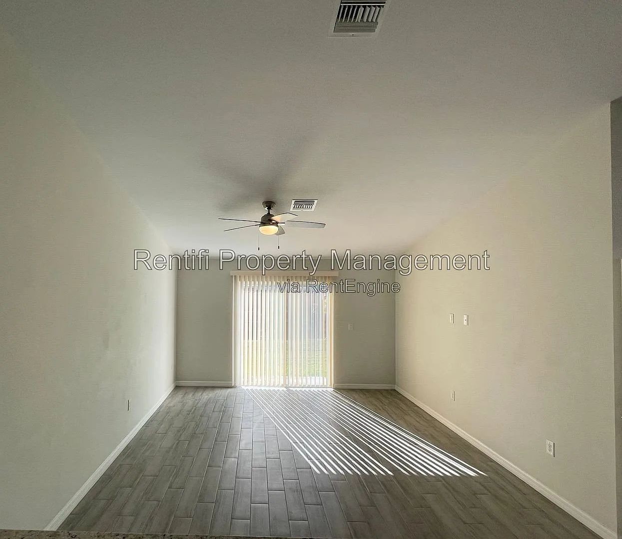 3 bed, 2.0 bath, 1166 sqft, $1,725 — Photo 2