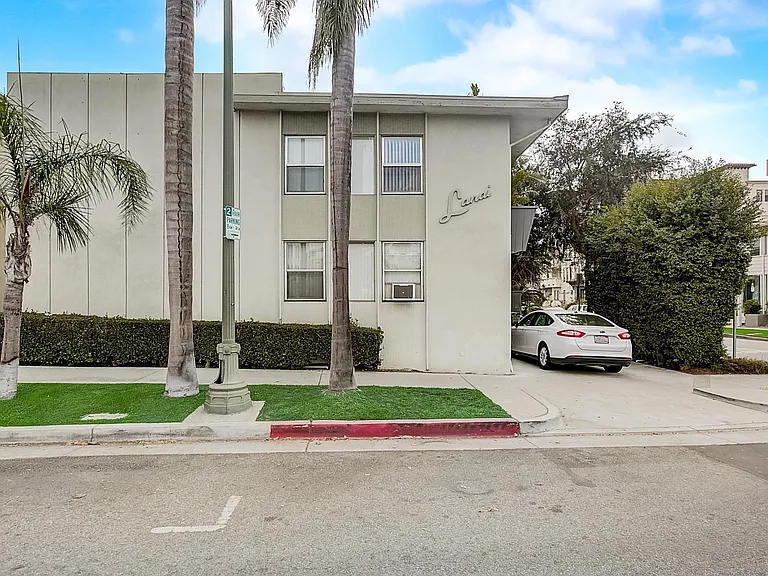 1800 Prosser Ave #10 — Photo 17