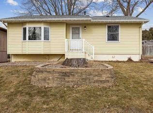 85 Juniper Ct, North Liberty, IA 52317