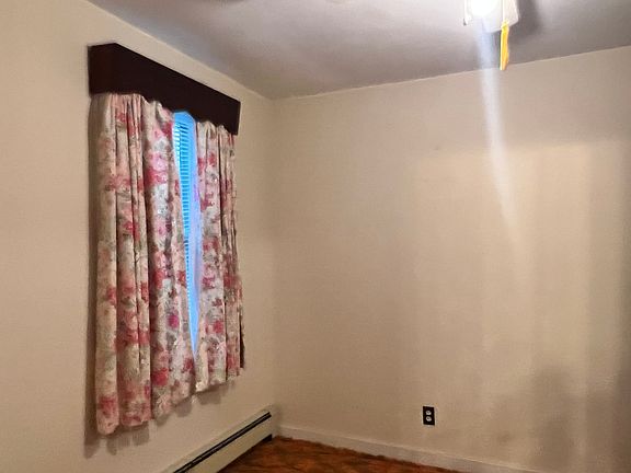 5th image of 356 E Fulton St