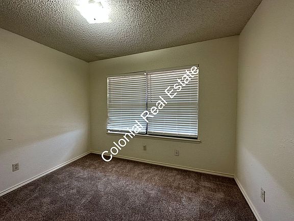 5th image of 714 Laurelwood Dr APT C