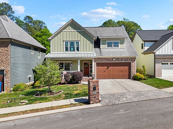2nd image of 2612 Wendell Way
