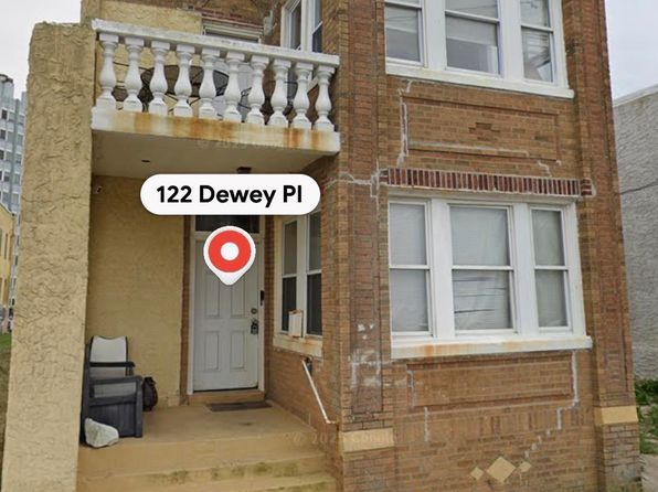 122 Dewey Pl