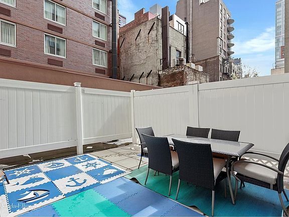 5th image of 211 E 51st St APT 2A