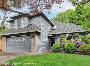 5060 Greensborough Ct, Lake Oswego, OR 97035