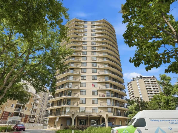 11710 100th Ave NW #504, Edmonton, AB T5K 2G3