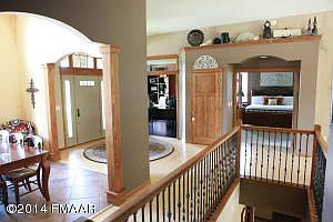 5th image of 437 20th Ave E