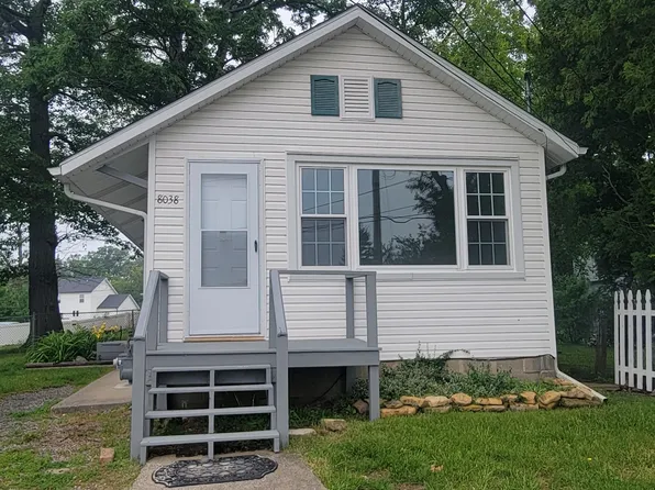 8038 Lake Shore Dr, Cedar Lake, IN 46303