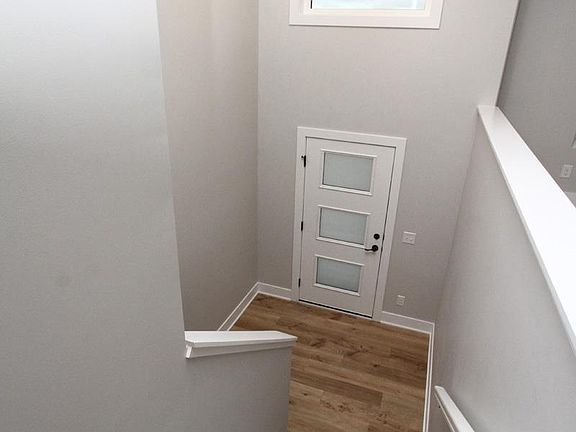4th image of 920 El Alameda St