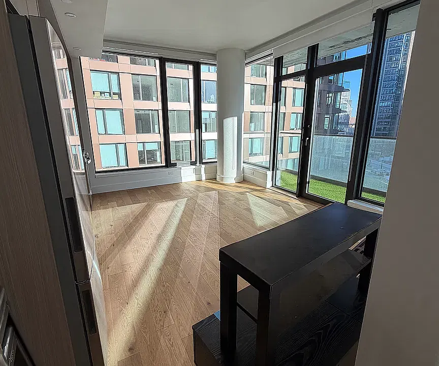 12 Rockwell Pl #832