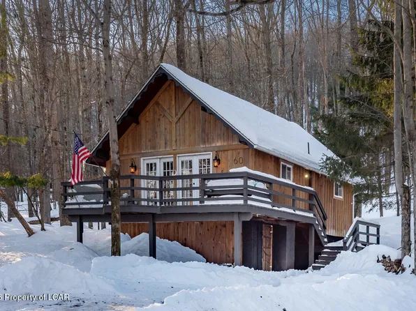 60 Vacation Dr, White Haven, PA 18661