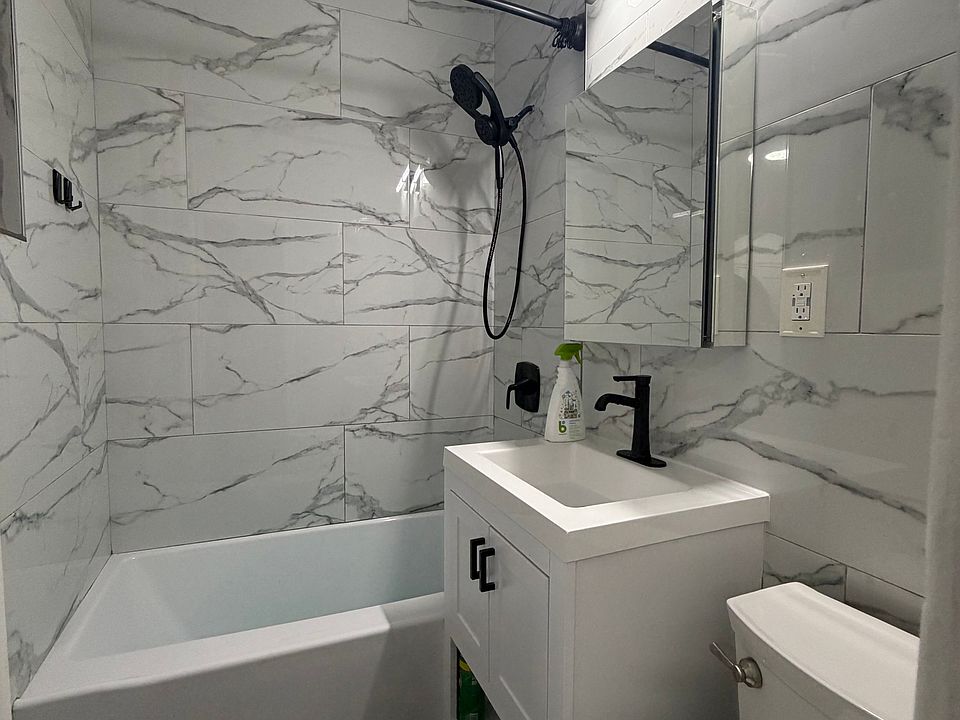1st image of 110 Stonelea Pl APT 4A
