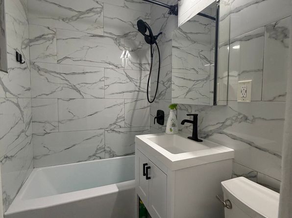 110 Stonelea Pl APT 4A