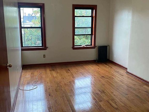 2nd image of 1077 Bergen St APT 7