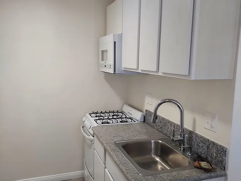 8989 Gullo Ave — Photo 1