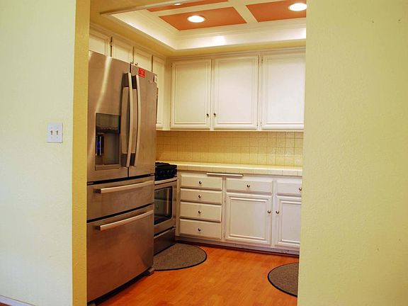 2nd image of 415 Sefton Ave APT D