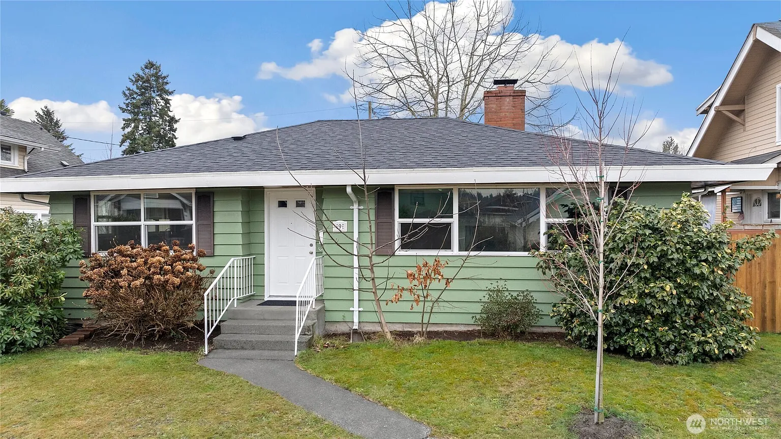 9 G Street SE photo 1