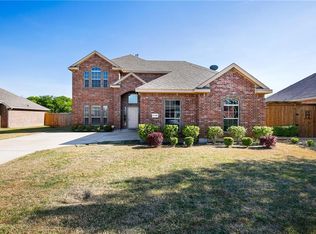 5136 Kestrel Dr, Mesquite, TX 75181