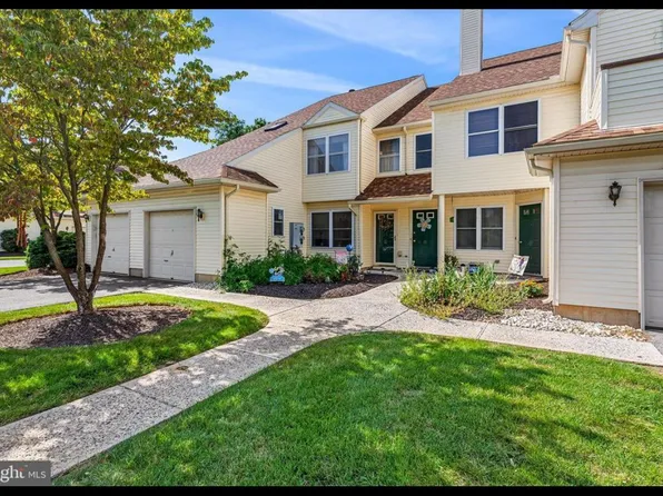 7276 Sauerkraut Ln #B, Macungie, PA 18062