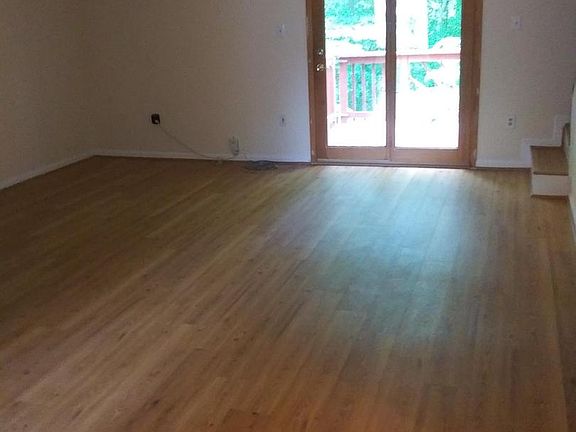 5th image of 175 Azalea Ct Unit 22-4
