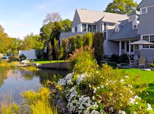 12 Norport Dr, Norwalk, CT 06855