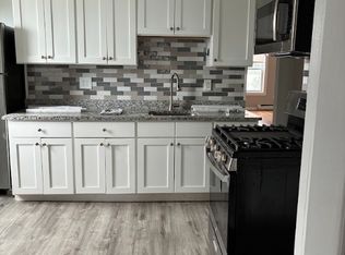 30 Beach St #3, Fairhaven, MA 02719