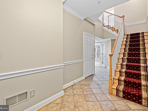 3rd image of 5237 Bessley Pl