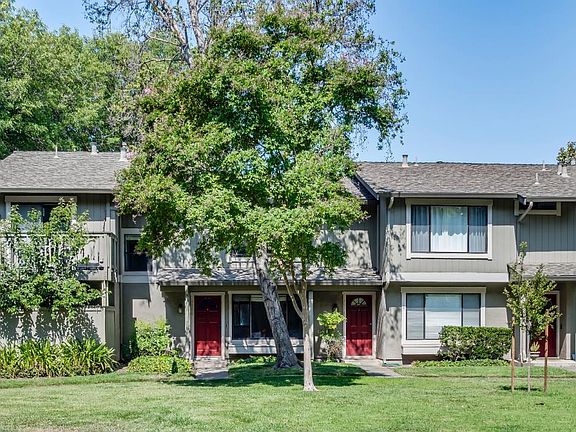 3rd image of 4950 Flat Rock Cir