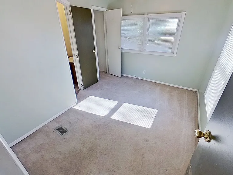 118 Carea Rd — Photo 5