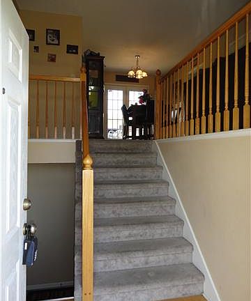 2nd image of 1492 McKinley Ct