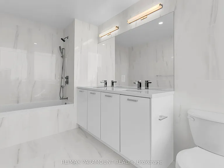 284 King St E #3104 — Photo 23