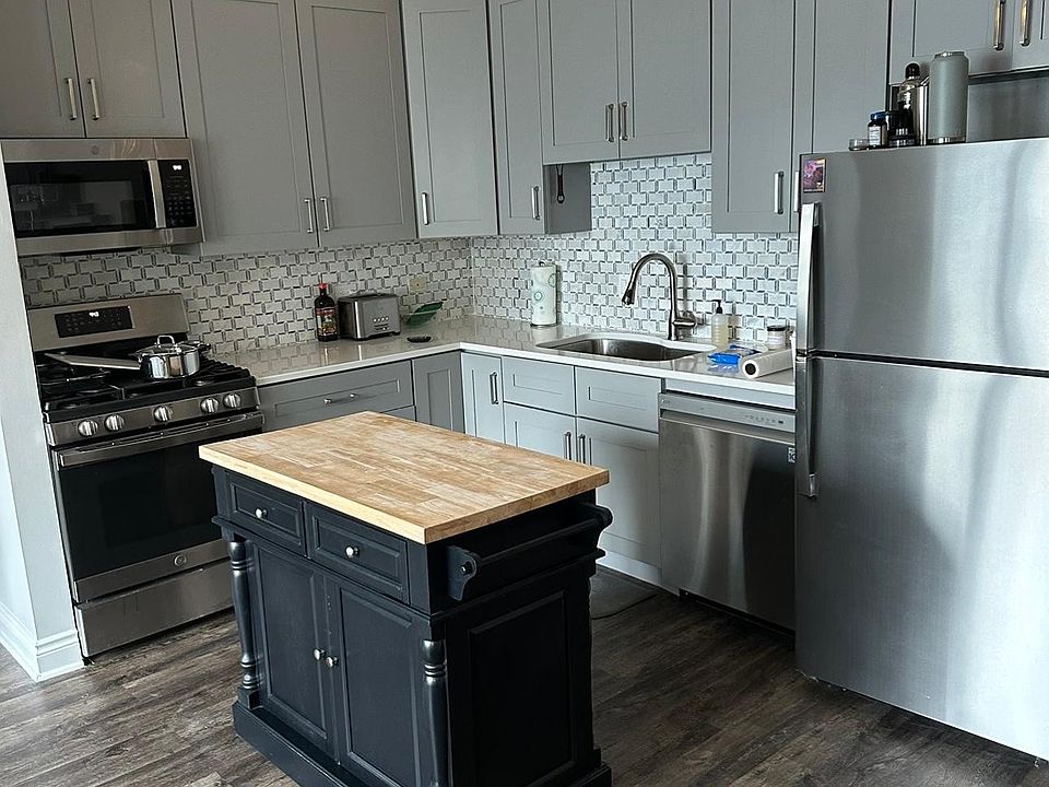 1st image of 1212 W Grand Ave #101