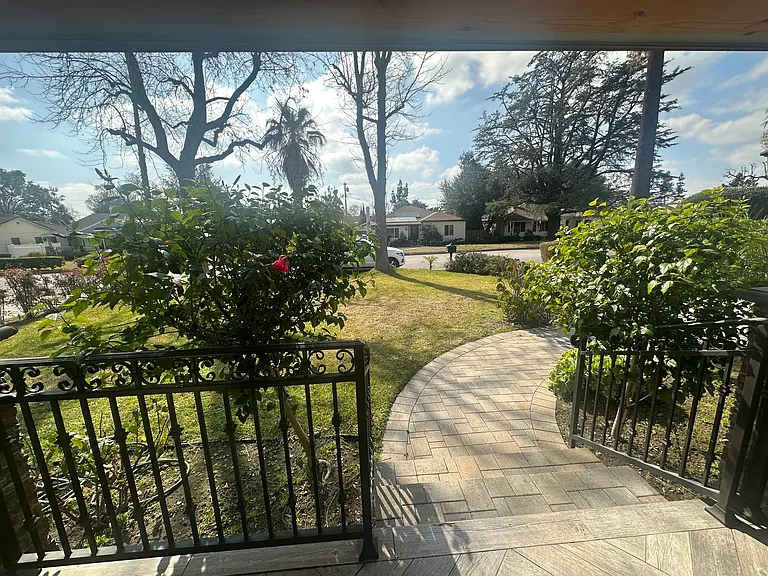 121 W Floral Ave — Photo 22