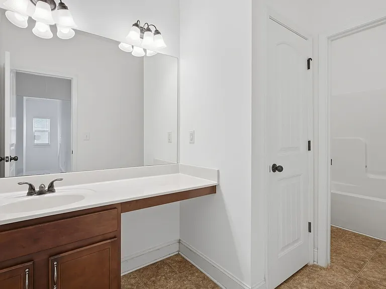 5060 Rialto Way — Photo 21