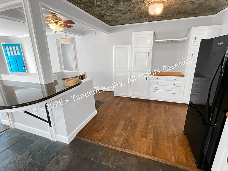 2228 Ashwood Ave #B — Photo 6