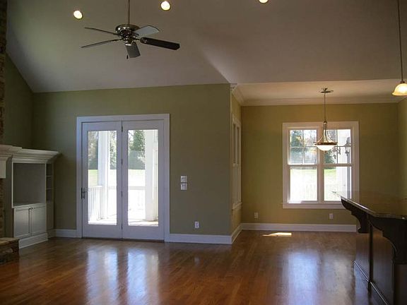 5th image of 15381 High Meadow Trail