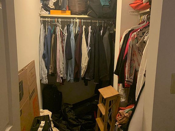 4th image of 176 N Beacon St #105