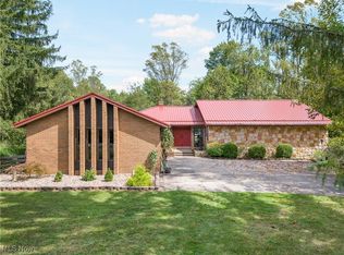 10175 Welton Rd NE, Bolivar, OH 44612