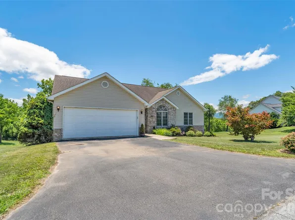 117 Caldonia Dr, Candler, NC 28715