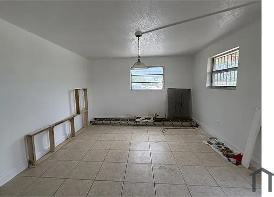310 Sharar Ave #3 — Photo 3
