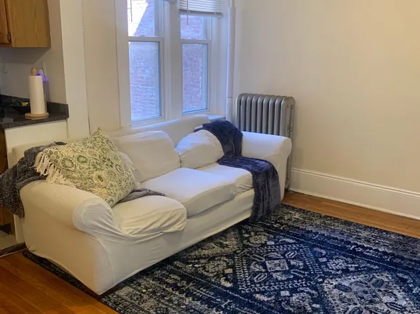 8 Fuller St #2B, Brookline, MA 02446